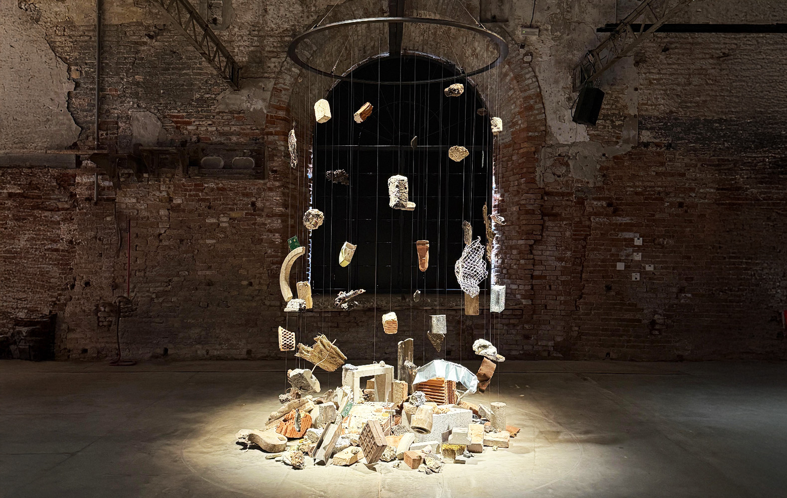 <p>Bienal de Arquitectura de Venecia 2025: repensando la <em>arquitectura del futuro</em></p>
